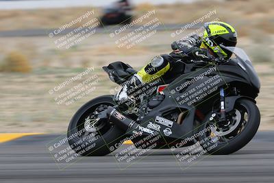 media/Jan-14-2023-SoCal Trackdays (Sat) [[497694156f]]/Turn 4 Set 2 (1030am)/